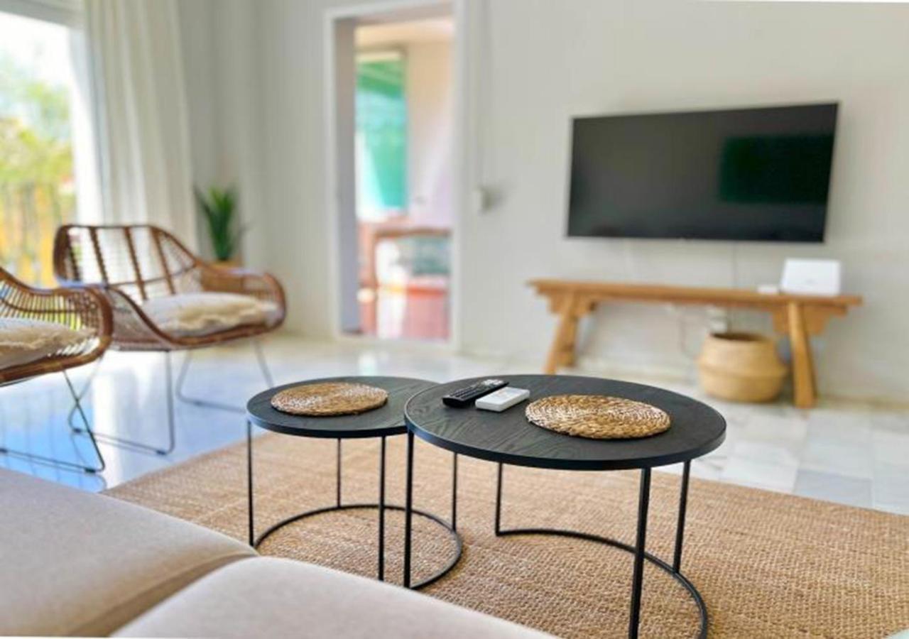 Alambra Del Sol - Coastal Retreat By The Apartamento Estepona