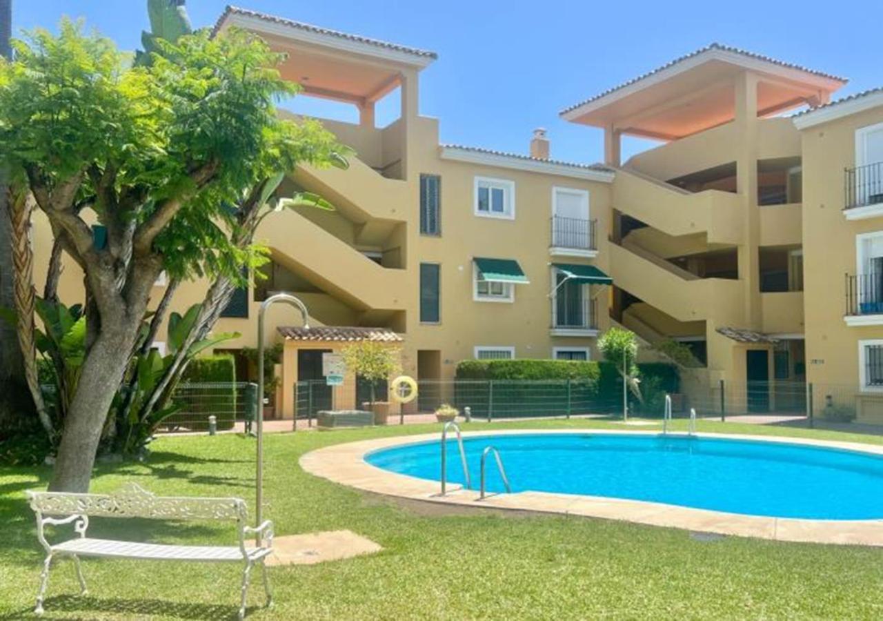 Alambra Del Sol - Coastal Retreat By The Apartamento Estepona